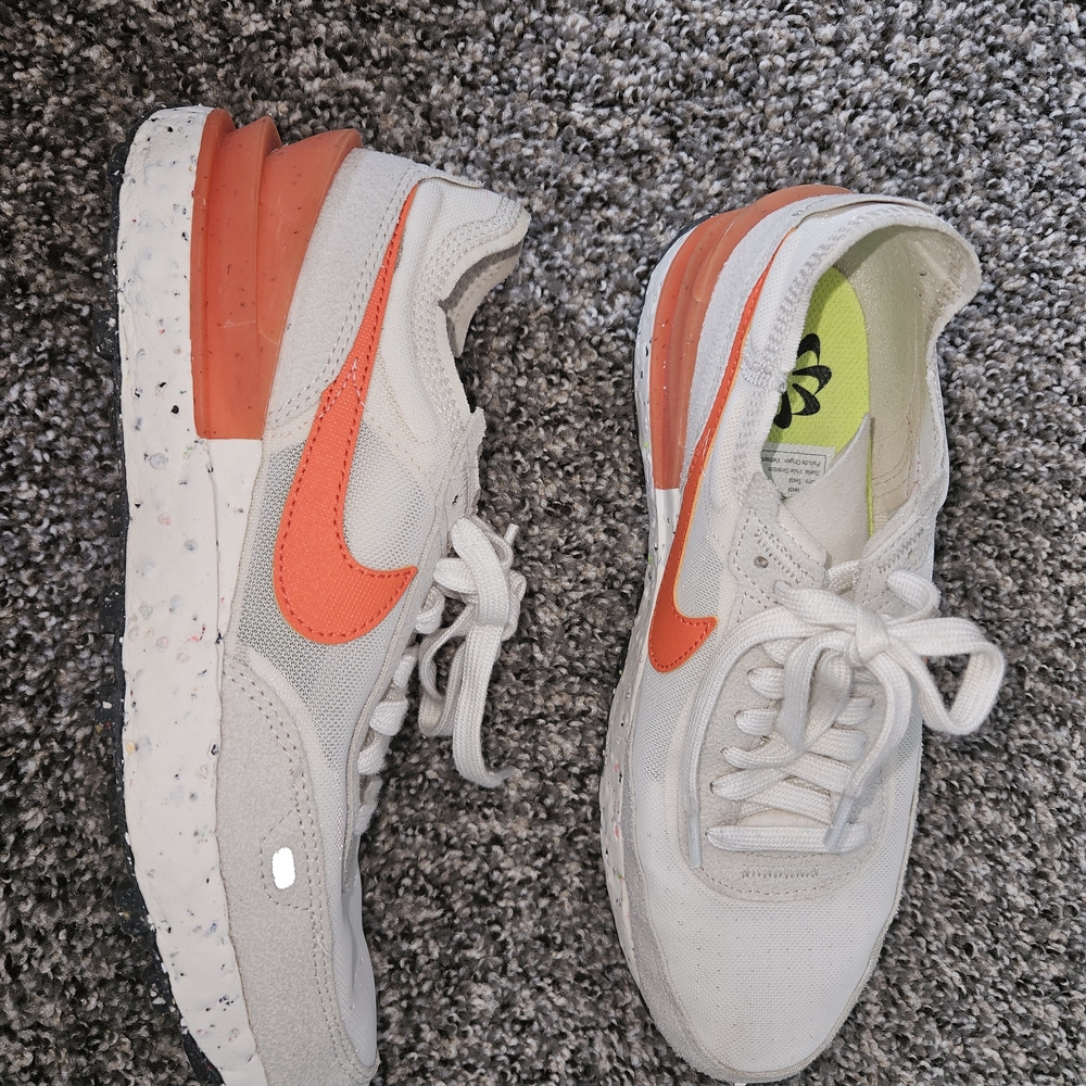 Nike White and Orange Women's Sneakers - Picture 2 of 7